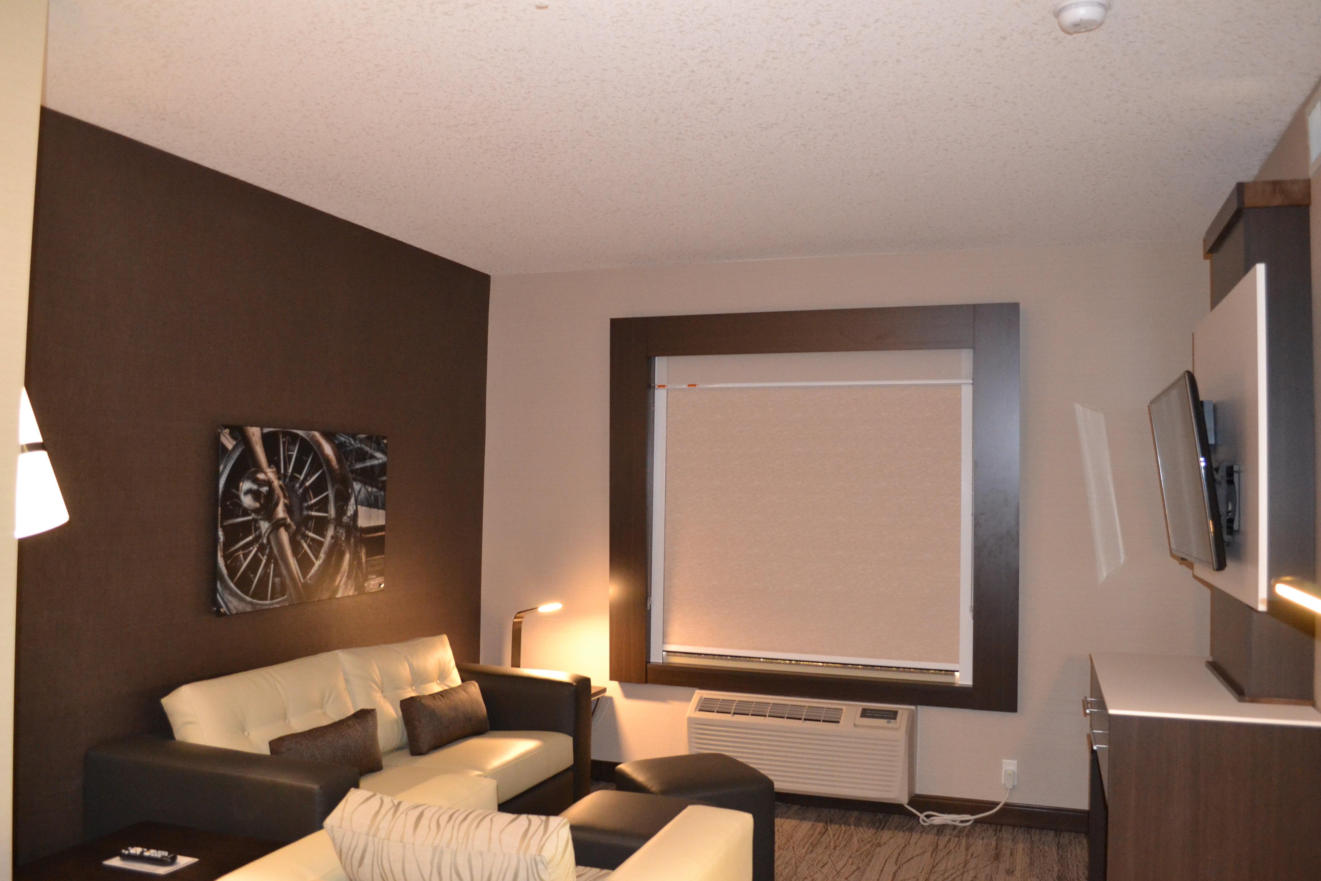 Holiday Inn Express & Suites Cold Lake By Ihg Luaran gambar