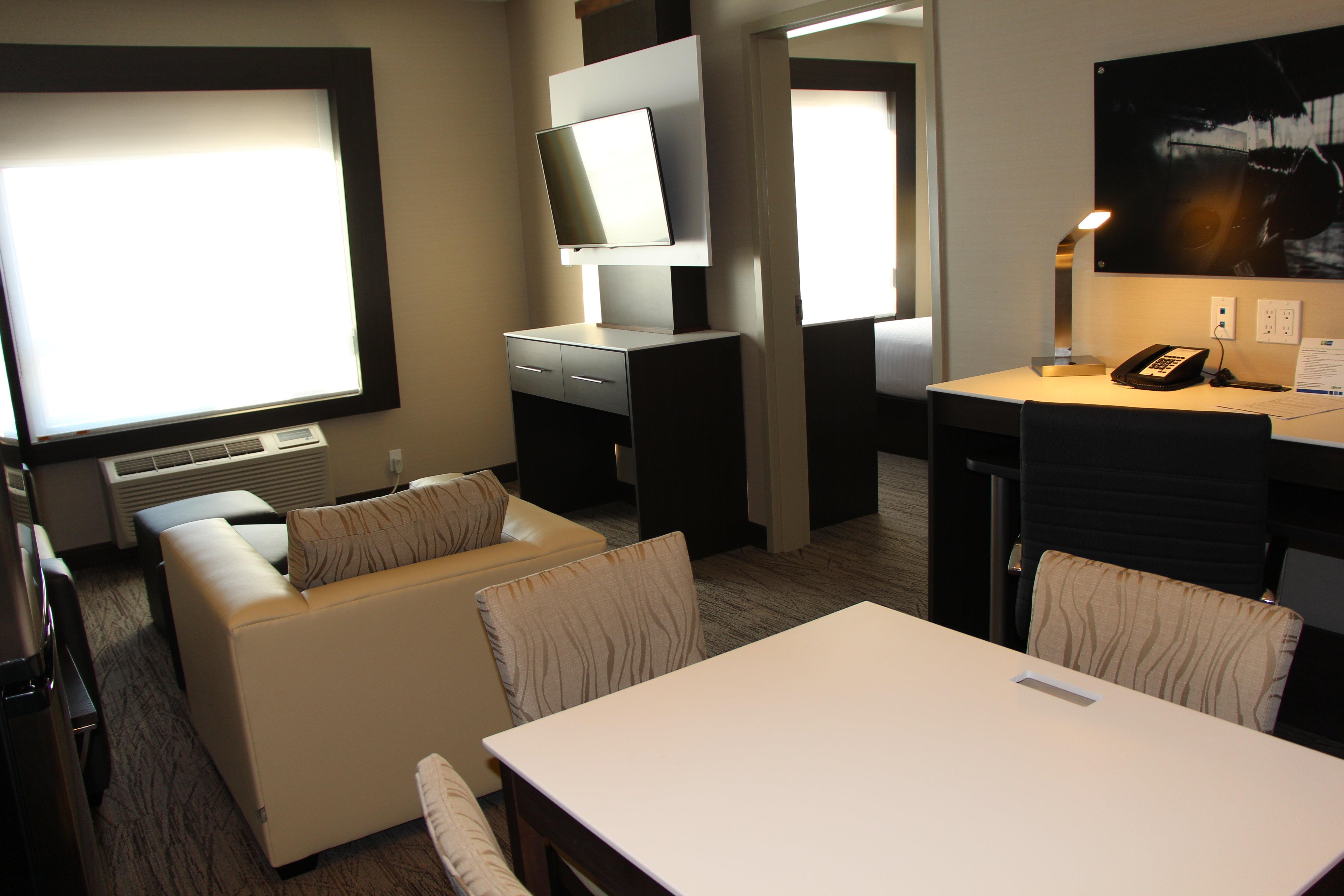 Holiday Inn Express & Suites Cold Lake By Ihg Luaran gambar