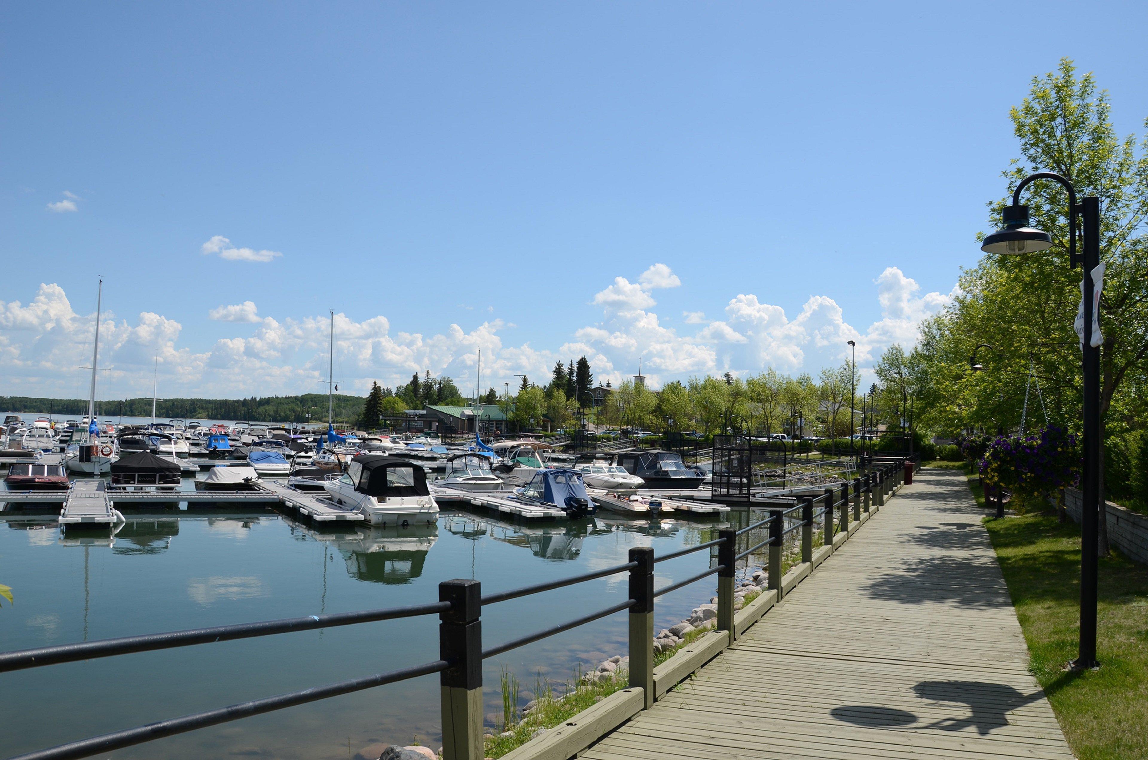 Holiday Inn Express & Suites Cold Lake By Ihg Luaran gambar