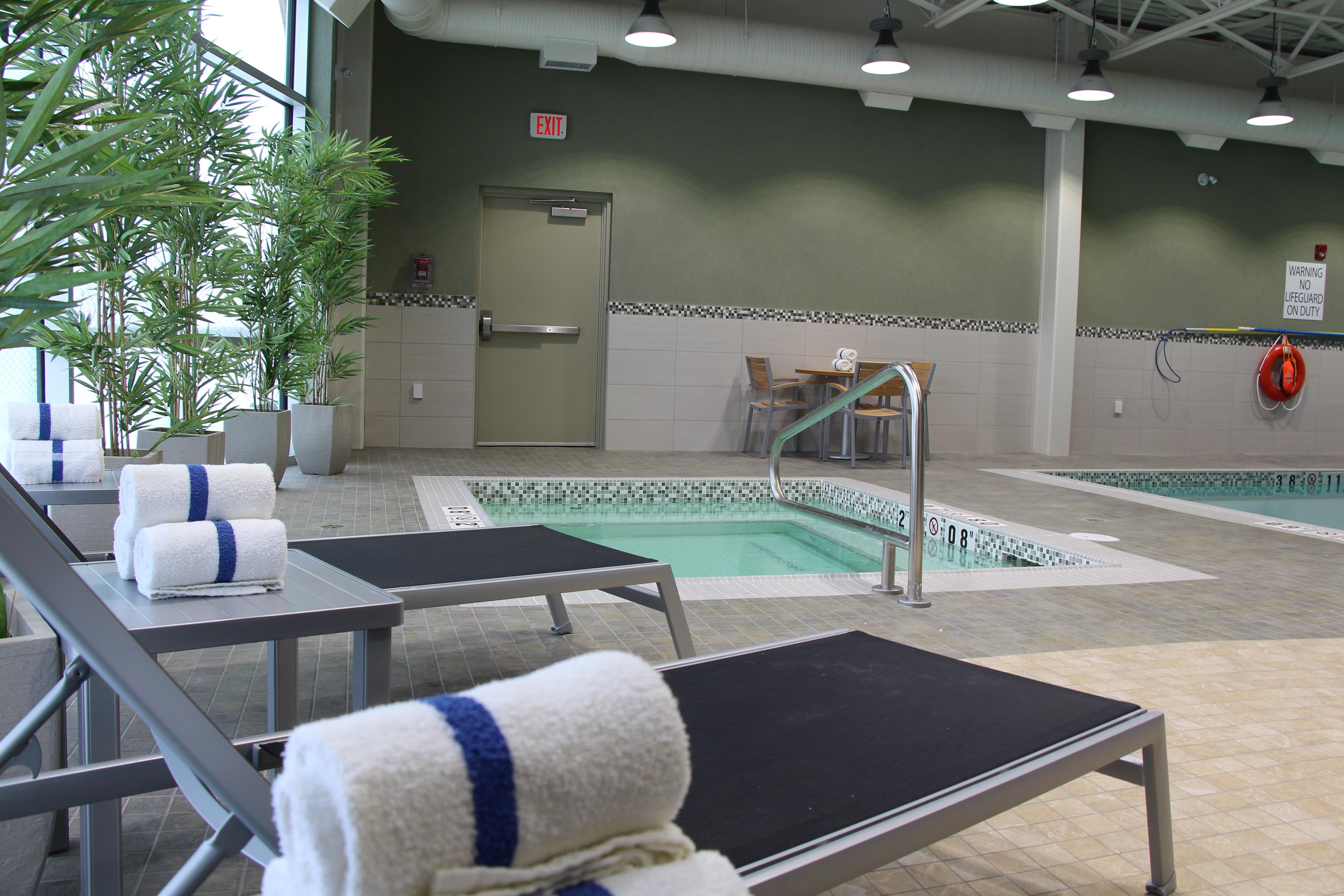 Holiday Inn Express & Suites Cold Lake By Ihg Luaran gambar