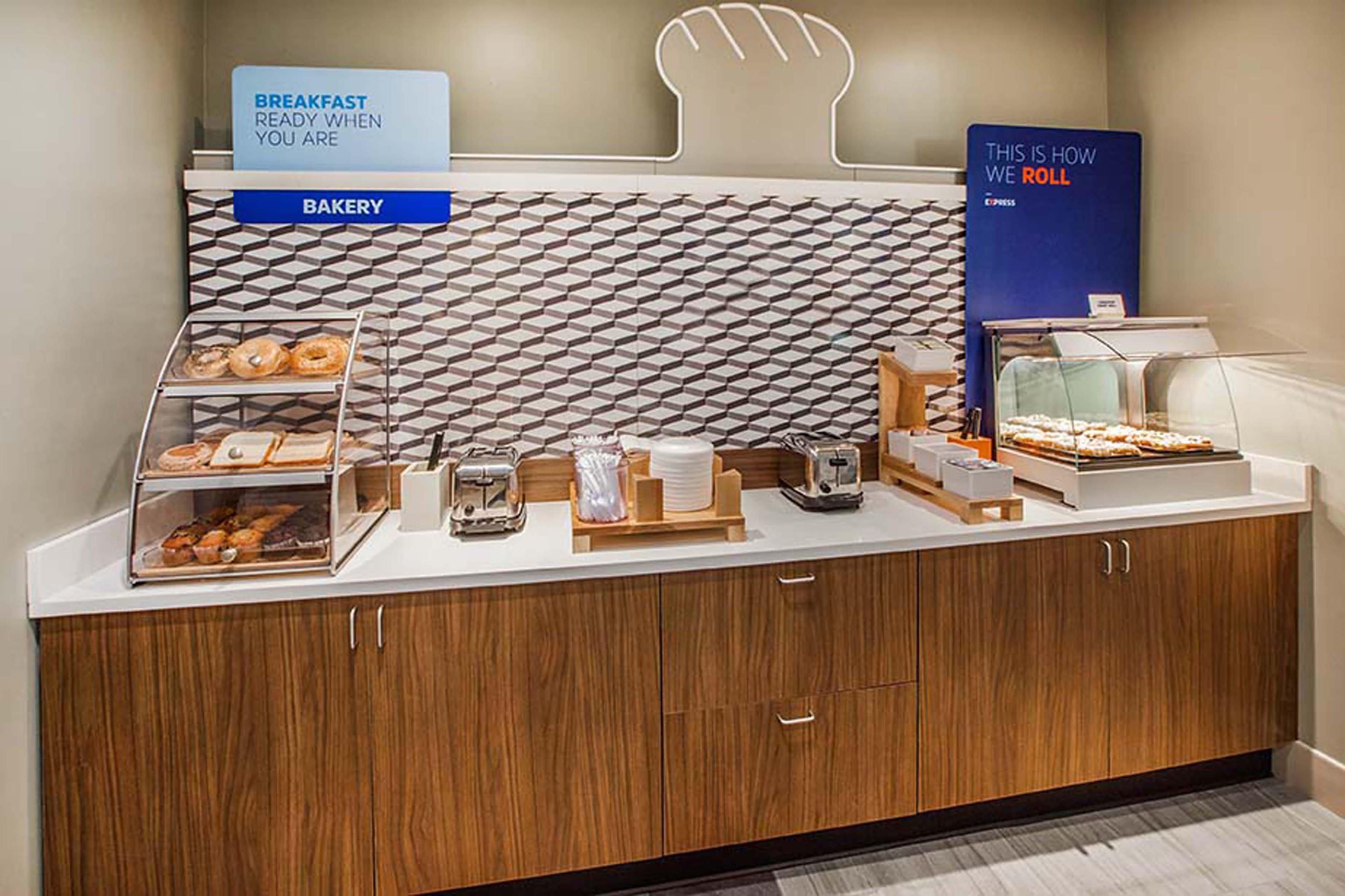 Holiday Inn Express & Suites Cold Lake By Ihg Luaran gambar