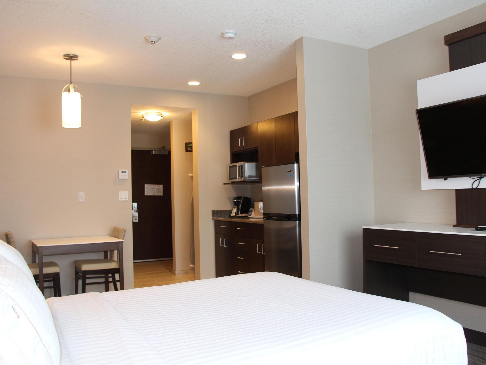 Holiday Inn Express & Suites Cold Lake By Ihg Luaran gambar