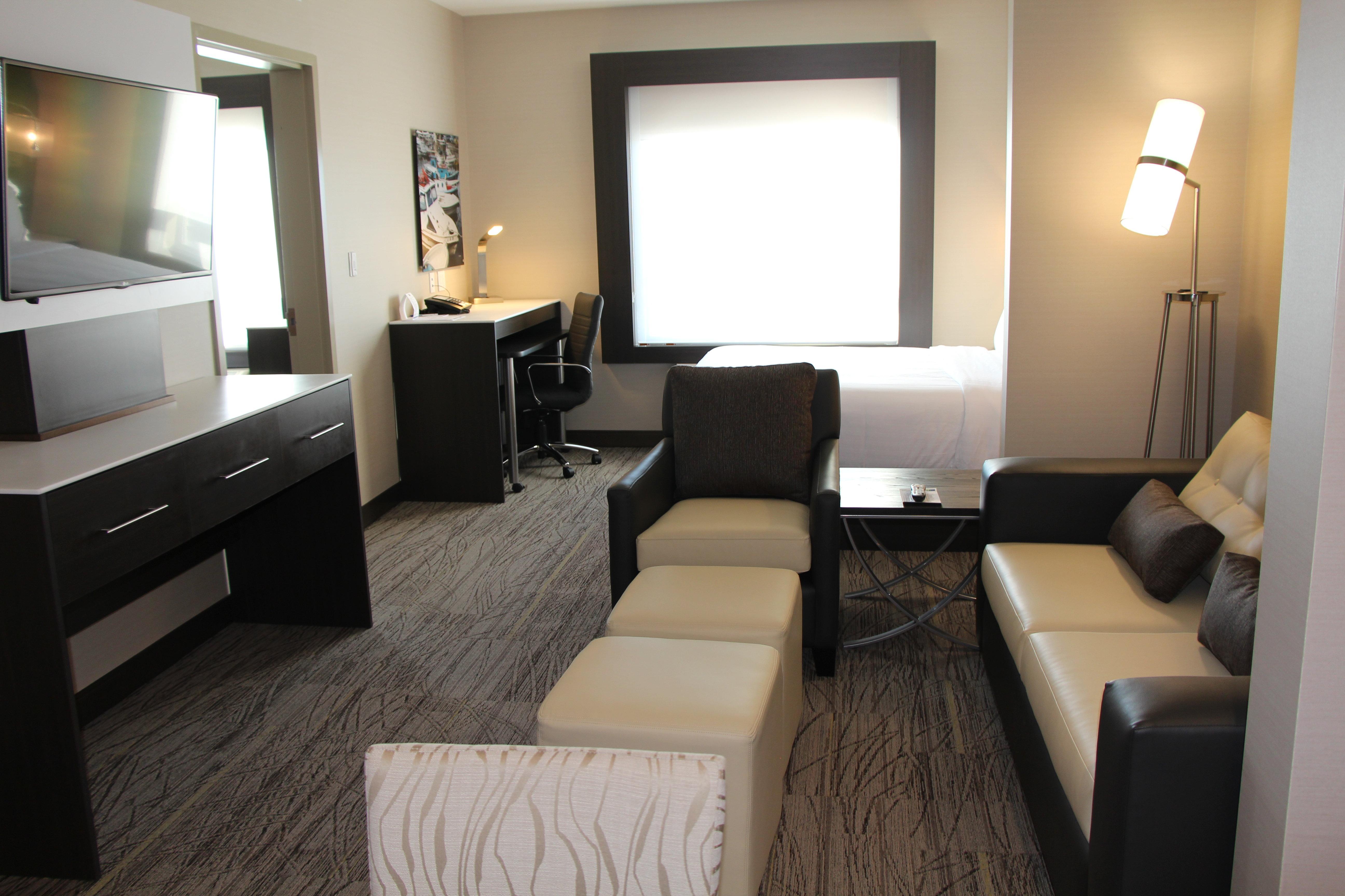Holiday Inn Express & Suites Cold Lake By Ihg Luaran gambar