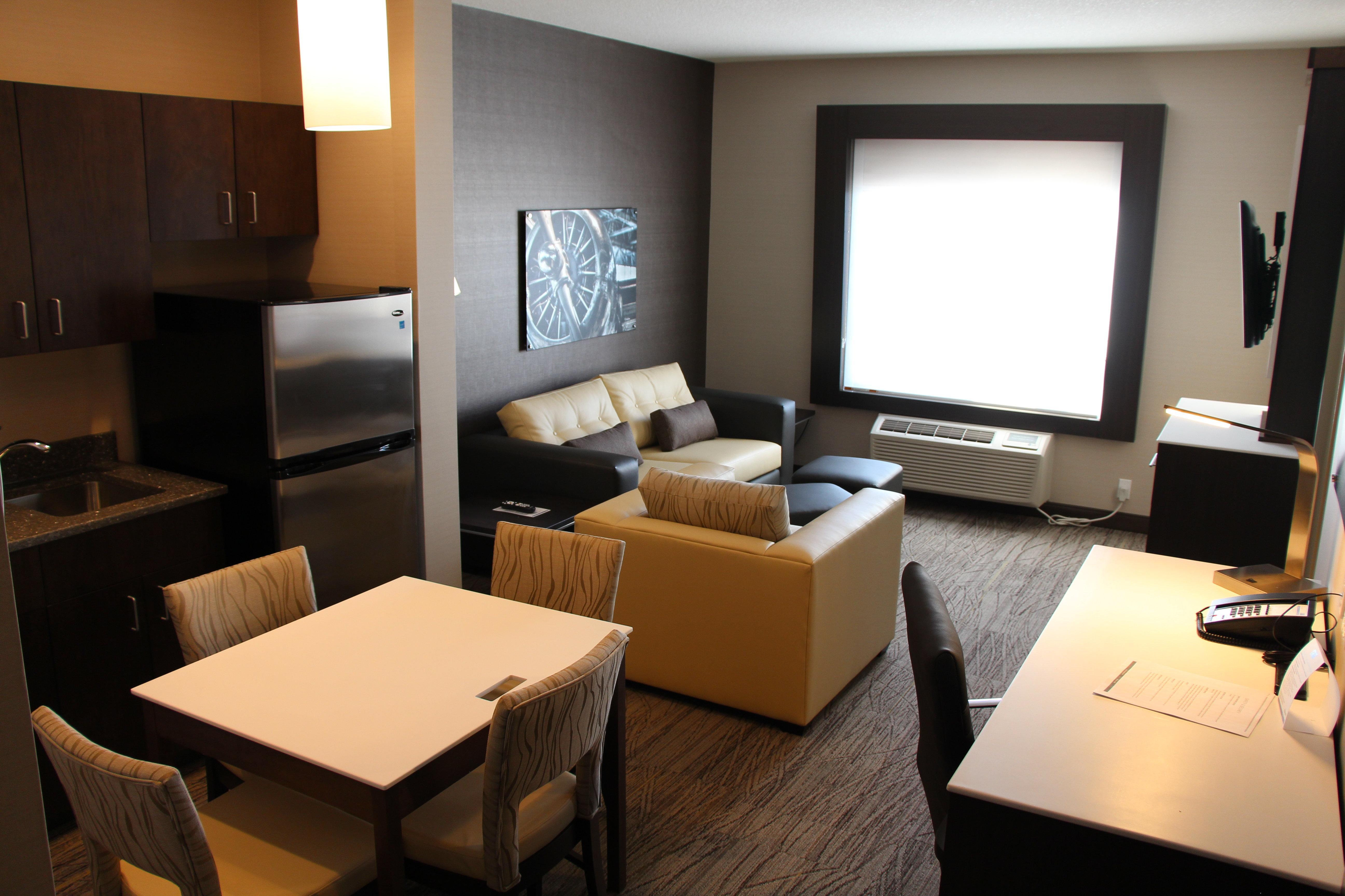 Holiday Inn Express & Suites Cold Lake By Ihg Luaran gambar