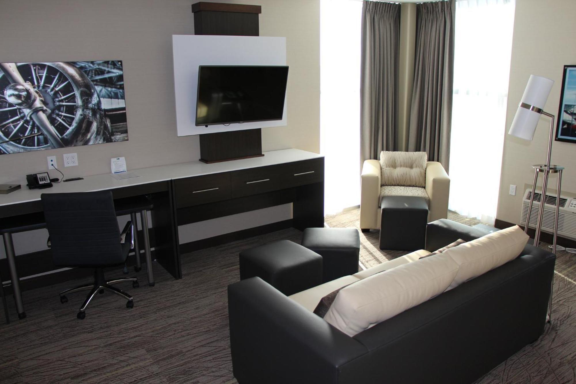 Holiday Inn Express & Suites Cold Lake By Ihg Luaran gambar