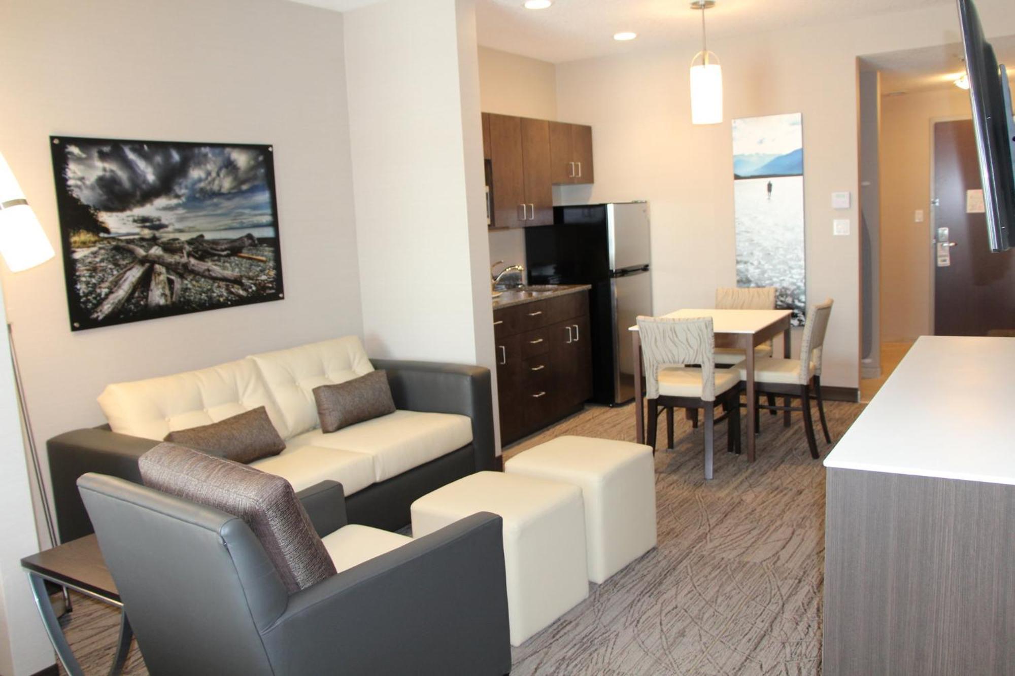 Holiday Inn Express & Suites Cold Lake By Ihg Luaran gambar